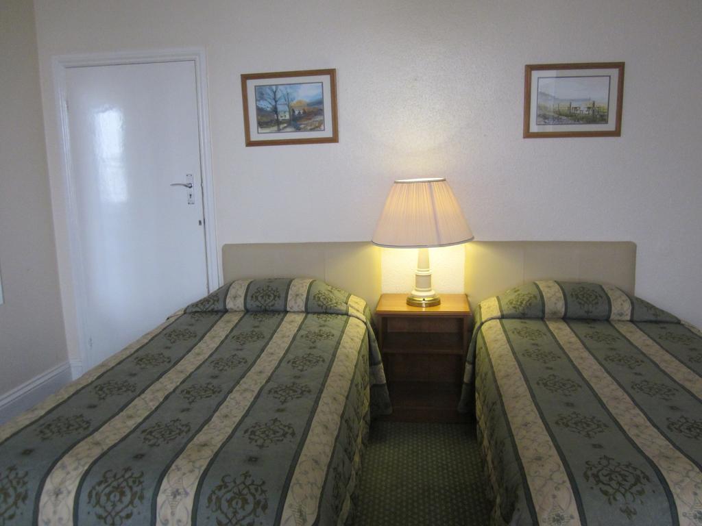 The Highcliffe Hotel Клівдон Номер фото